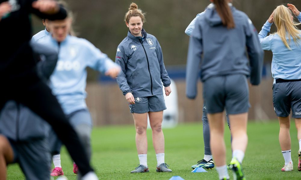 Emily Syme joins Blades on loan | AVFC