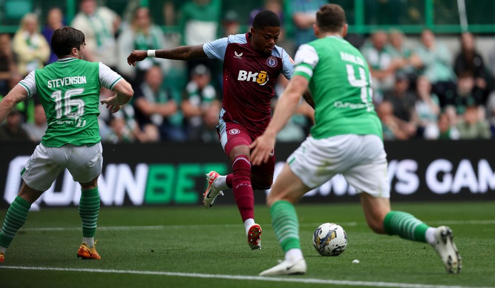 Leon Bailey v Hibernian.