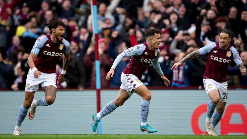 Aston Villa take on Southampton in the Premier League.
