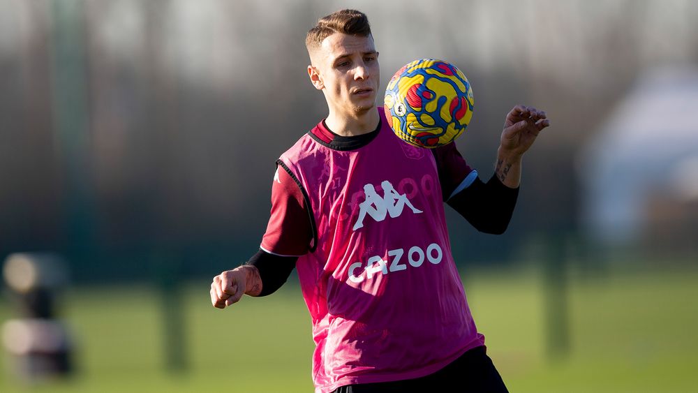 Lucas Digne and Philippe Coutinho train ahead of Saturday's game against Manchester United.